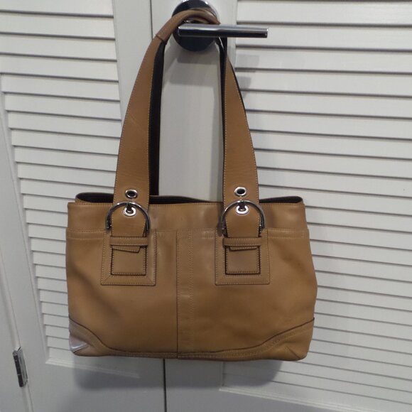 AUTHENTIC - Coach Leather SOHO Burnished Glove Tanned Caramel Tote Bag - Picture 2 of 6